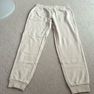 Sonoma cream sweatpants with pockets.